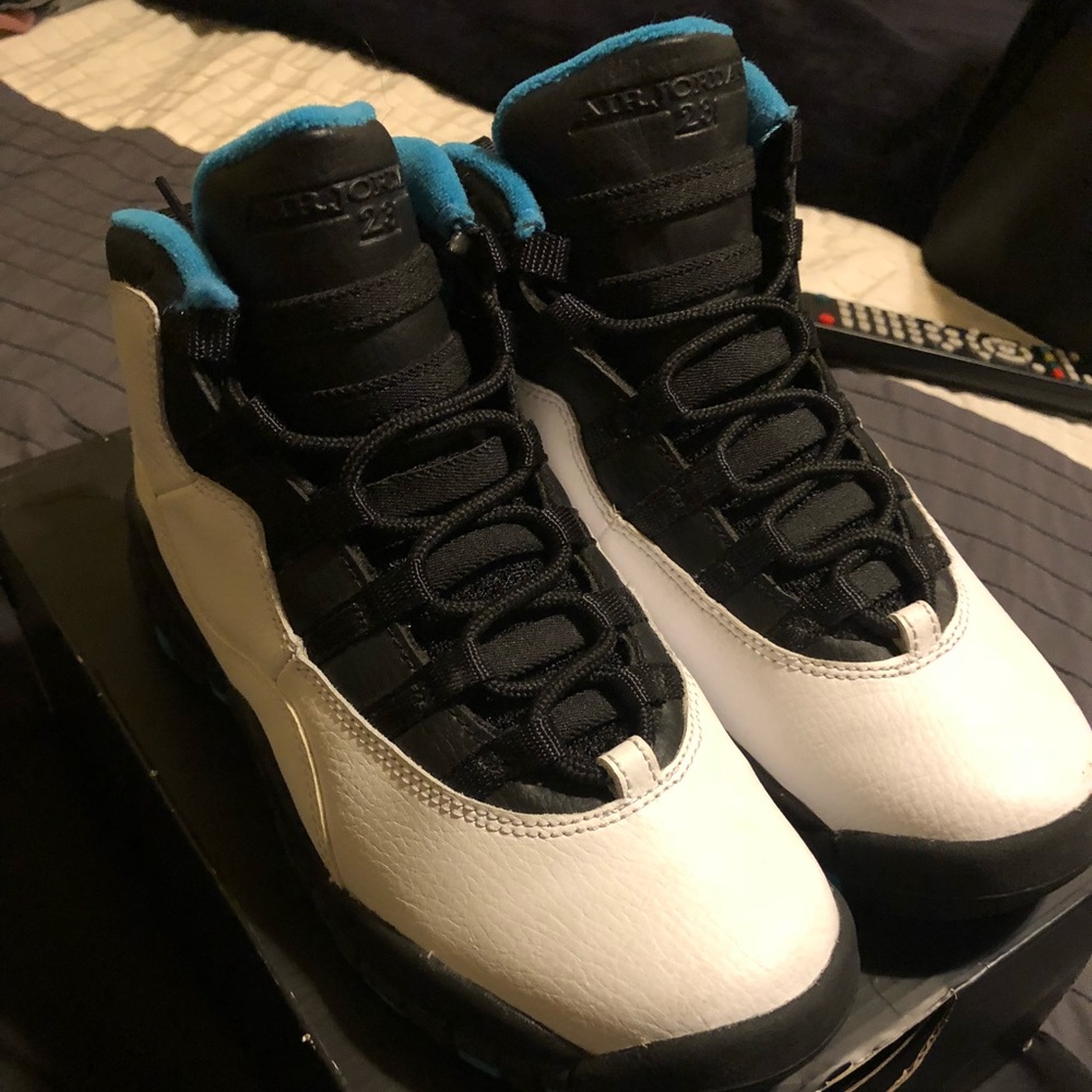 Air Jordan Retro 10 Powder Blue Size 5Y